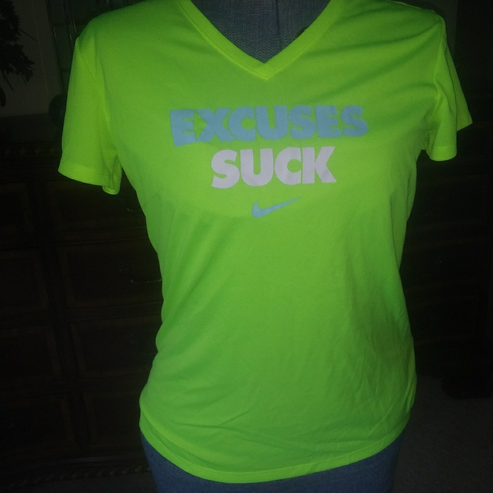 Nike dry-fit top